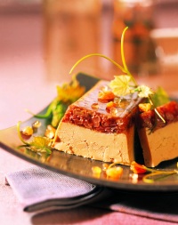 Les chefs cuisiniers de Comtesse du Barry 
ont décidé de mettre une nouvelle fois 
leur passion et leur ingéniosité 
au service des gourmands en créant l’Automnal 
de bloc de foie gras de canard mi-cuit 
aux raisins de Smyrne, en gelée de Muscat.