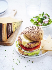 Burger Végétarien Steak de Légumes au Vacherin Fribourgeois AOP
Photo : © Fromages de Suisse