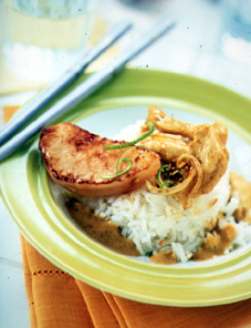 Curry de poulet aux poires
Photo : Mickael Roulier / Photothèque SOPEXA / Poires de France