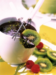 Fondue au chocolat et aux kiwis