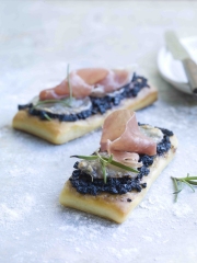 Recette Mini-fougasses tapenade et mozzarella