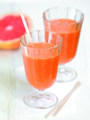 Recette Jus de pamplemousse de Floride, carottes et gingembre frais