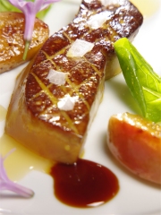 Poêlée de foie gras à la fleur de sel, pommes Antarès®
Photo : © Le Verger de la Blottière