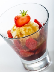 Riz au Lait, Fraises et Caramel au Beurre Salé
Photo : ©  AOPn Fraises de France