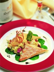 Salade de brick de Chavignol au basilic
Photo : © Caféine