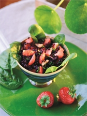 Salade de Riz Sauvage aux Fraises de France
Photo : ©  AOPn Fraises de France