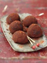 Truffes choco fraises au piment d'Espelette
Photo : © P.L Viel / V. Drouet