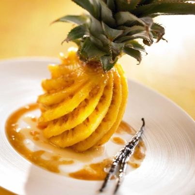 Ananas rôti au beurre vanillé
