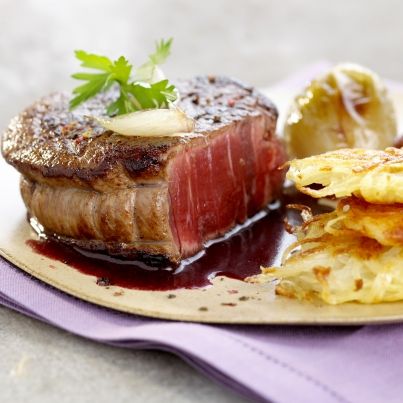 Filet de boeuf de Chalosse aux échalotes confites à la lie de vin de Tursan