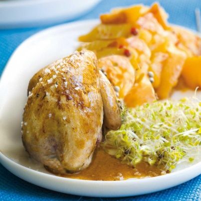 Cailles françaises en cocotte à la compotée de pommes