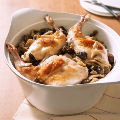 Cuisses de Lapin au vin jaune safrané et fricassée de champignons