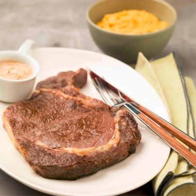 Entrecôte snackée au foie gras et sa purée de potimarron