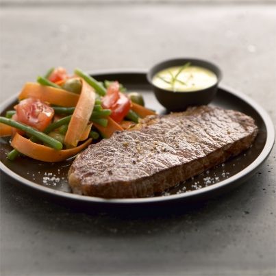 Faux-filet de boeuf avec sa salade d'été