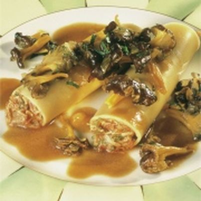 Cannellonis de Veau de la Pentecôte tomatés à la sauge et chanterelles
