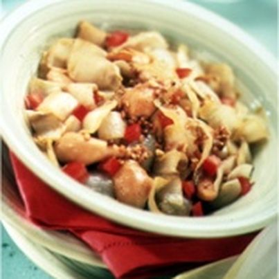Endives caramélisées au poulet, sauce cacahuètes