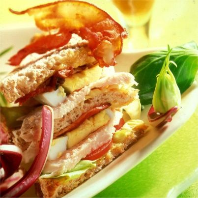 Club sandwich au poulet vapeur de Bière de printemps