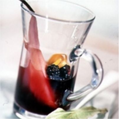 Vin chaud aux poires et mûres