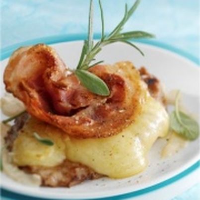 Piccatas de veau à l'emmental, pancetta et sauce