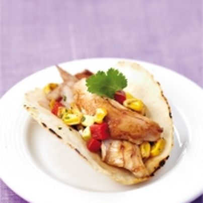Tacos de lapin, salsa de petits légumes et leur crème pimentée