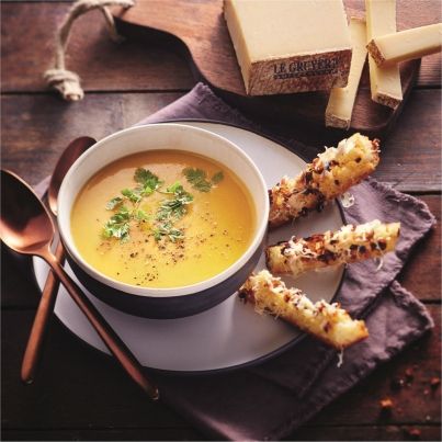 Velouté de Potiron et Mouillettes de Pain Perdu Au Gruyere Suisse d'Alpage